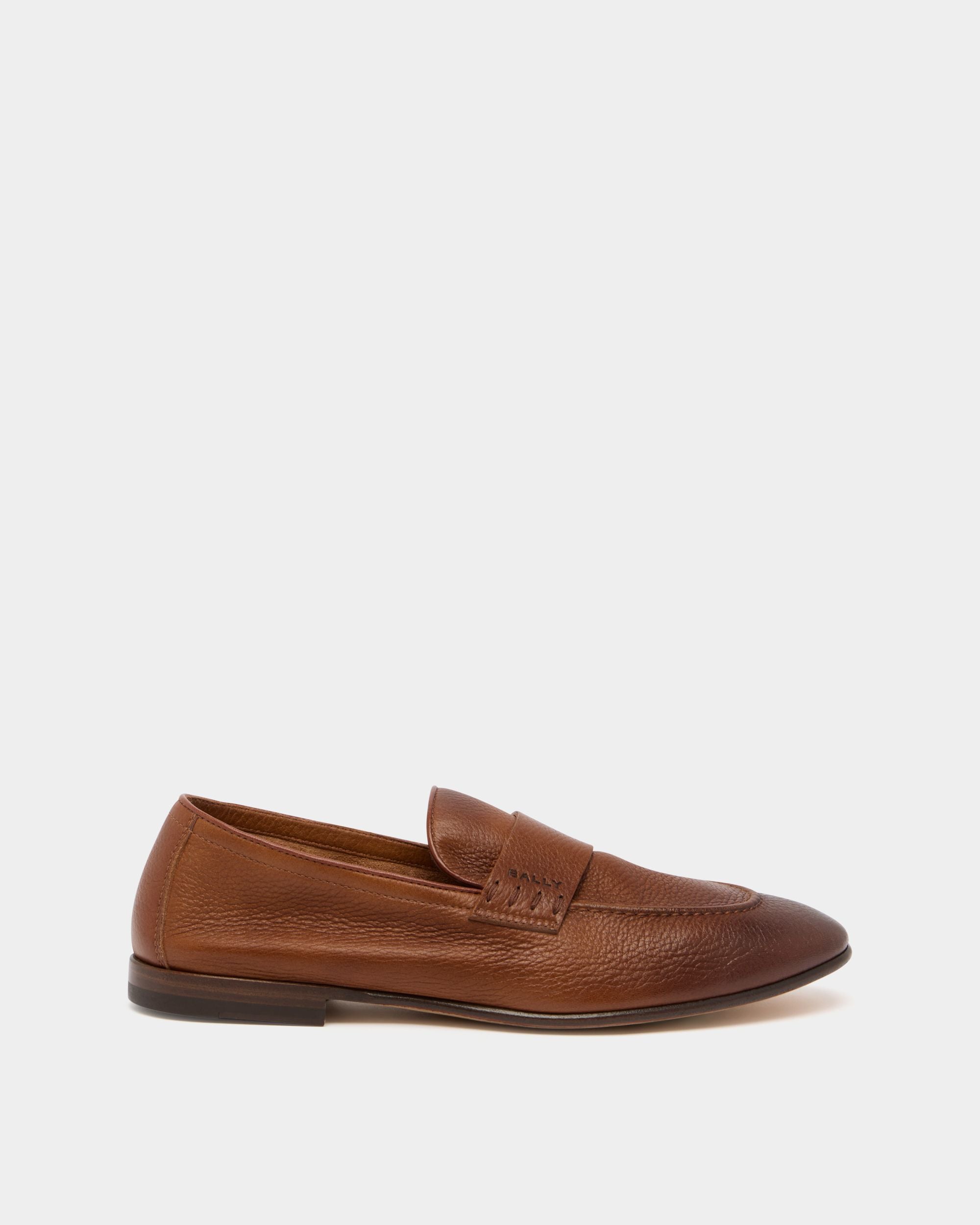 Loafer Elios aus genarbtem Leder in Braun
