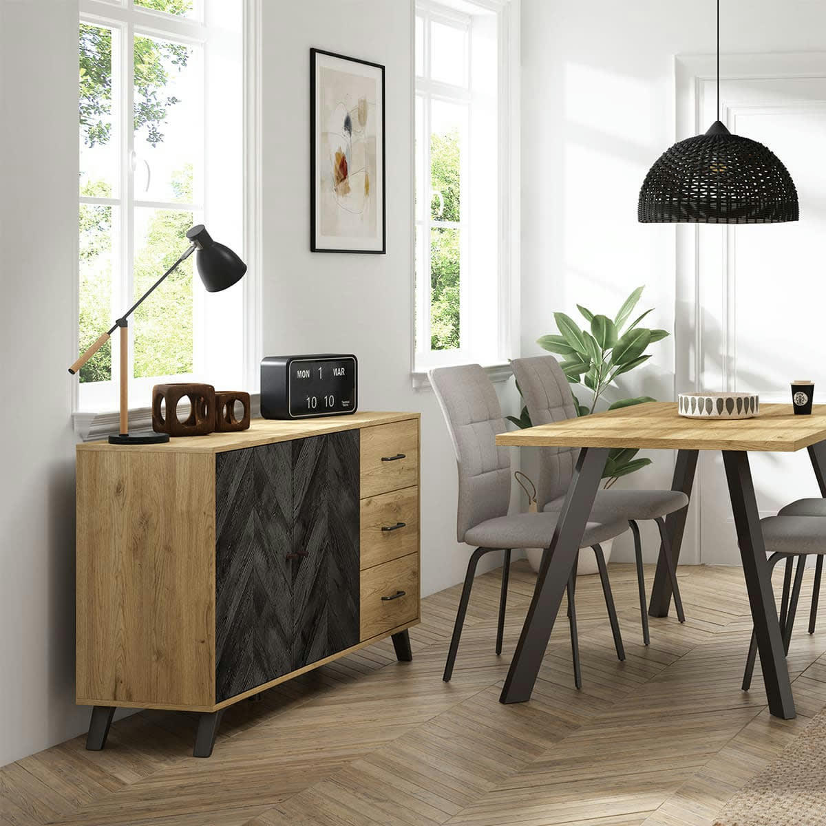 DELIA - Buffet 2 portes 3 tiroirs effet bois noir à chevrons et naturel 136 cm