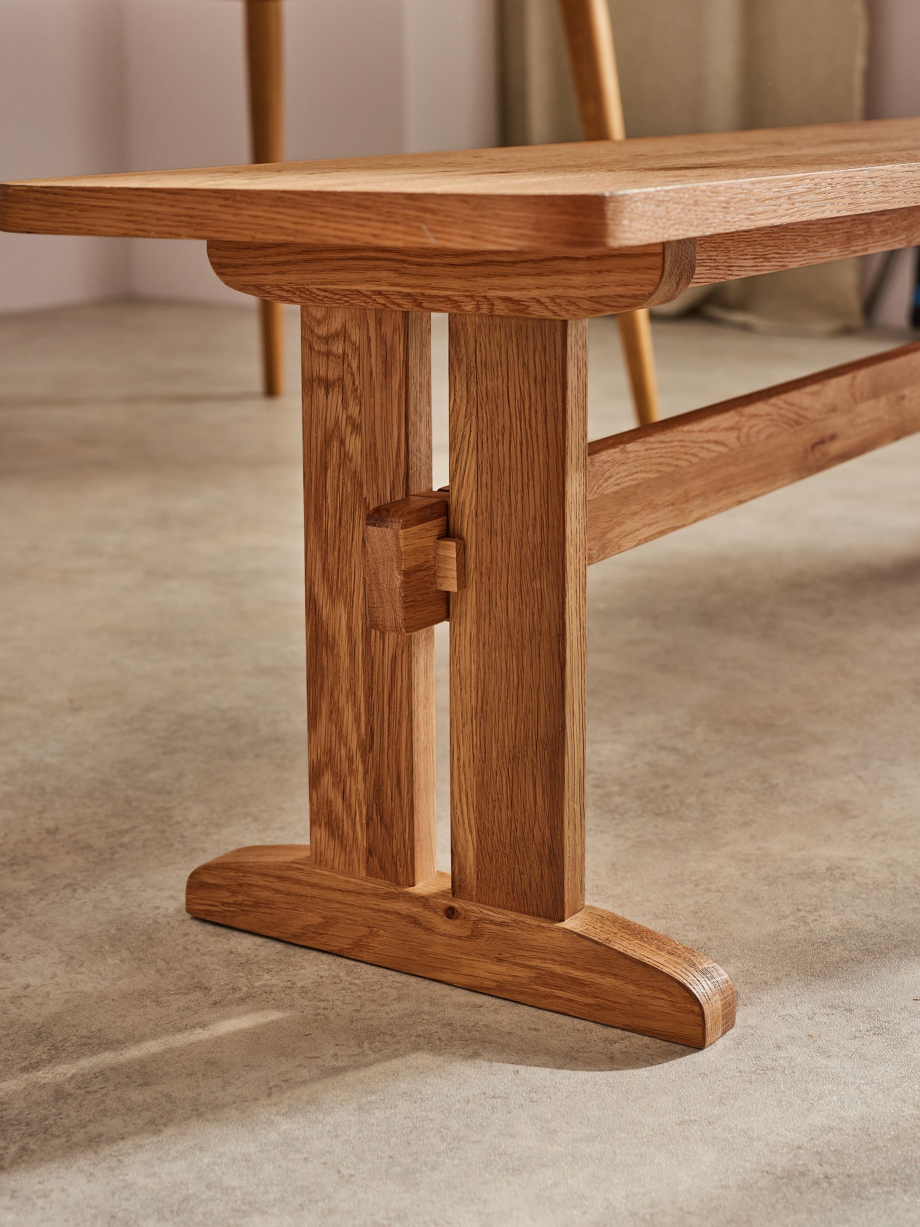 Quinn Dining Bench in Oak