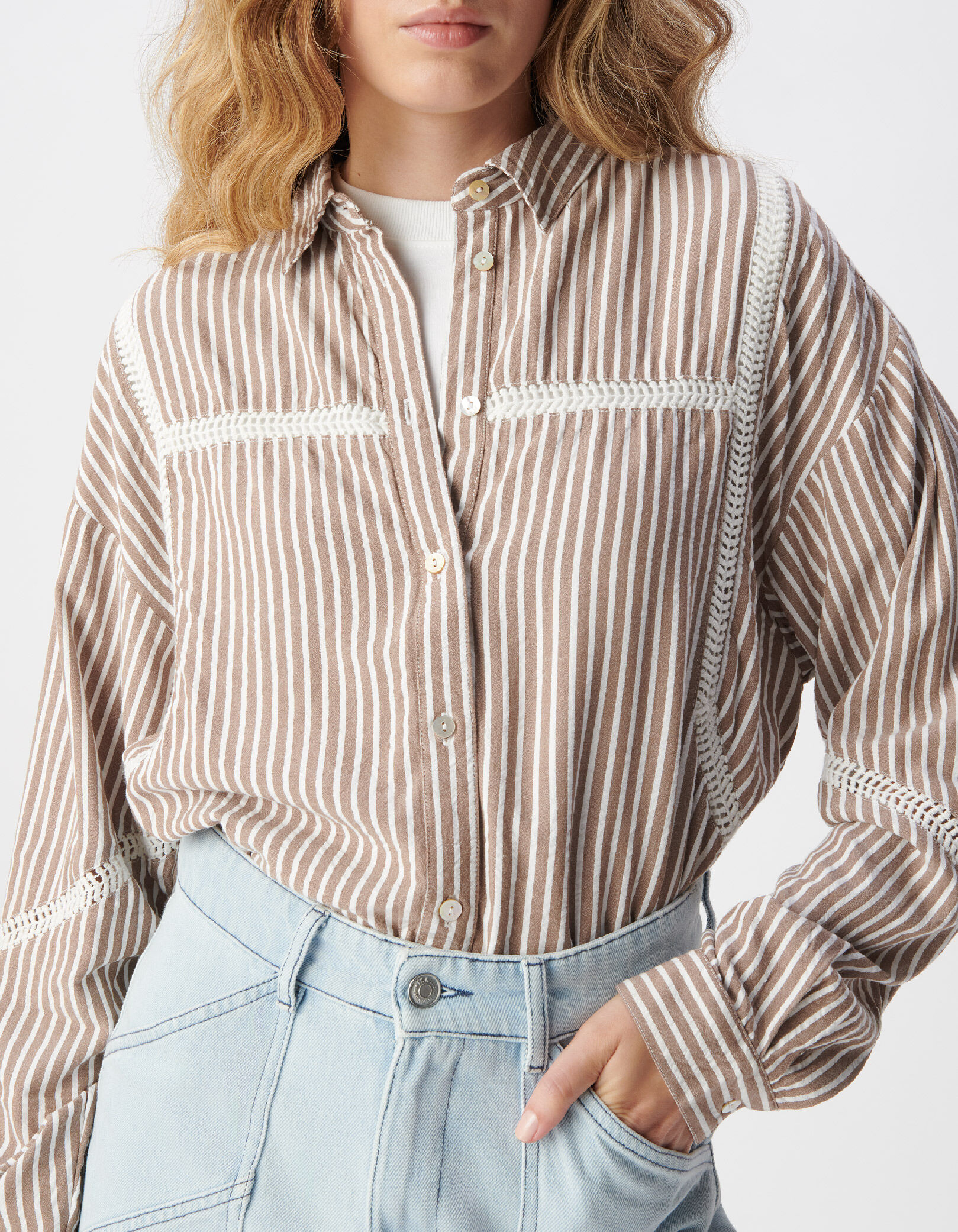 Chemise marron motif rayures galons dentelle Femme