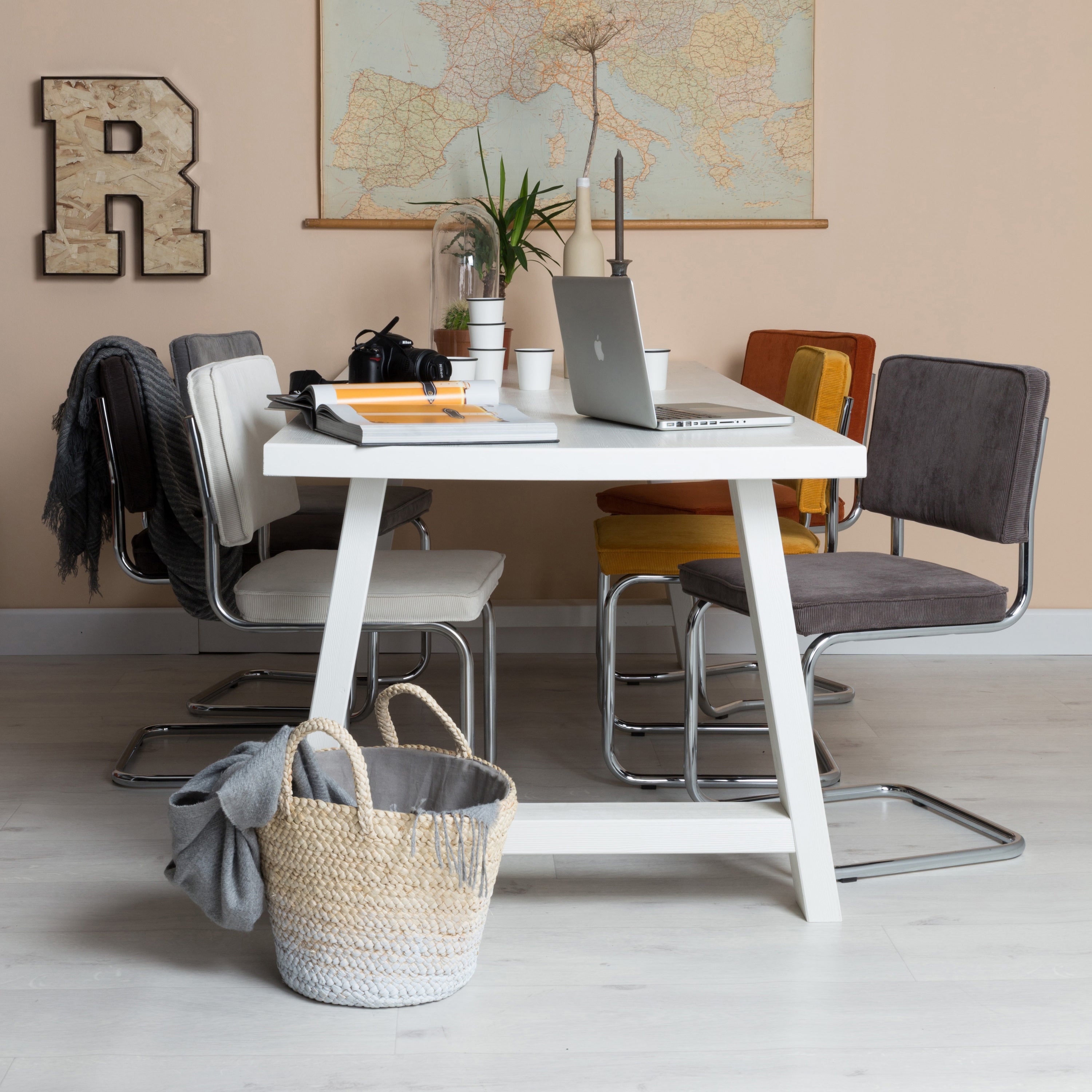 Zuiver Ridge Eetkamerstoel - Ribstof - Lichtgrijs