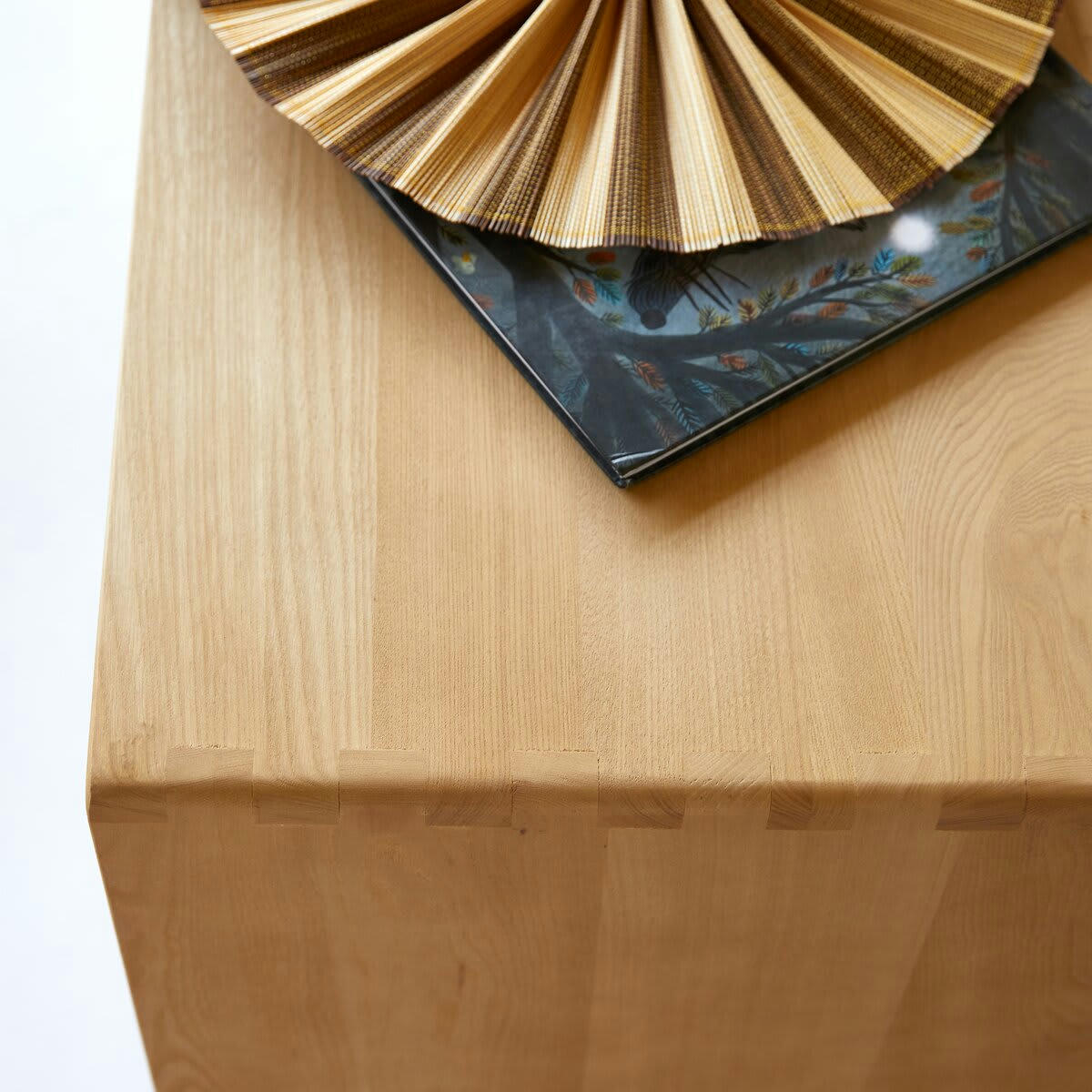 LUIS - Commode enfant en orme massif et cannage