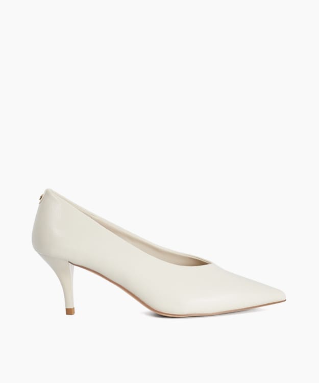 Breezes Ecru - Pointed Toe Courts