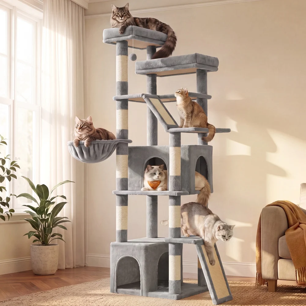 Arbre à chat XXL avec deux planches à griffer et sept poteaux en sisal