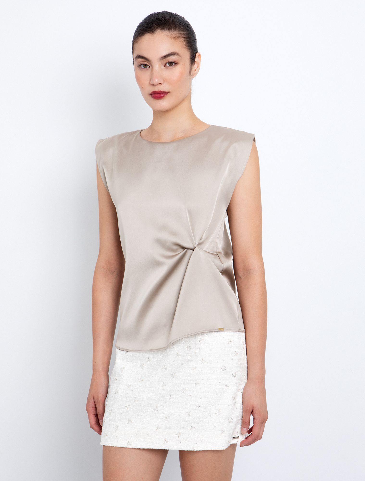 Σατινέ μπλούζα με κόμπο