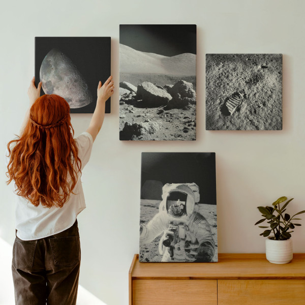 Obraz canvas 4 częściowy Astronauta księżyc |40x40, 40x60| Wallfluent