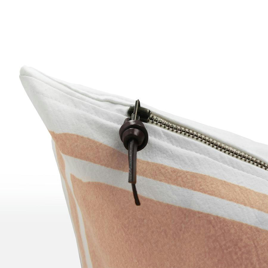 CAP SA SAL - Coussin coton lavé blanc/chameau 50x50