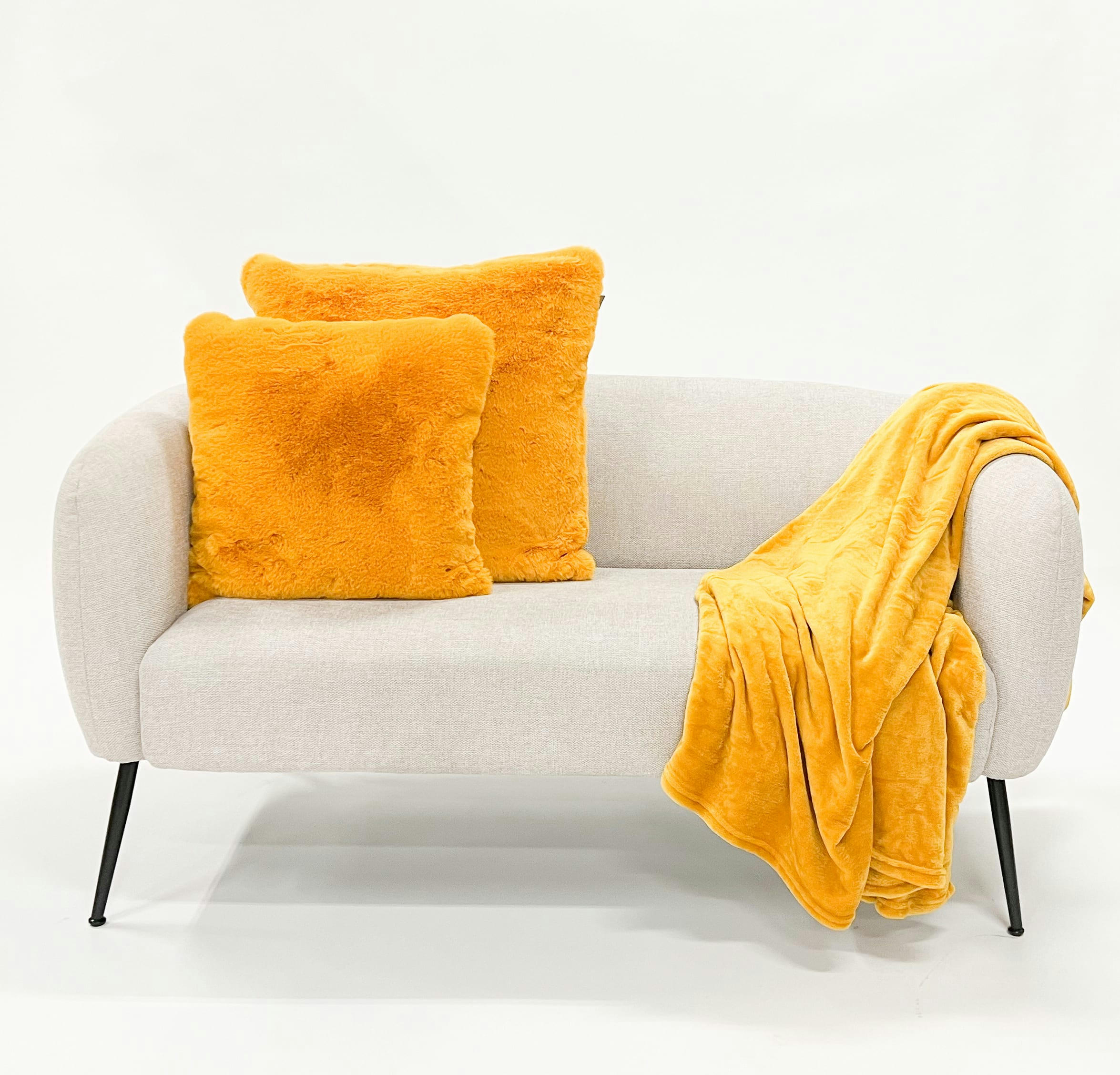 ZAYA - Housse de coussin jaune fausse fourrure-45x45 cm uni