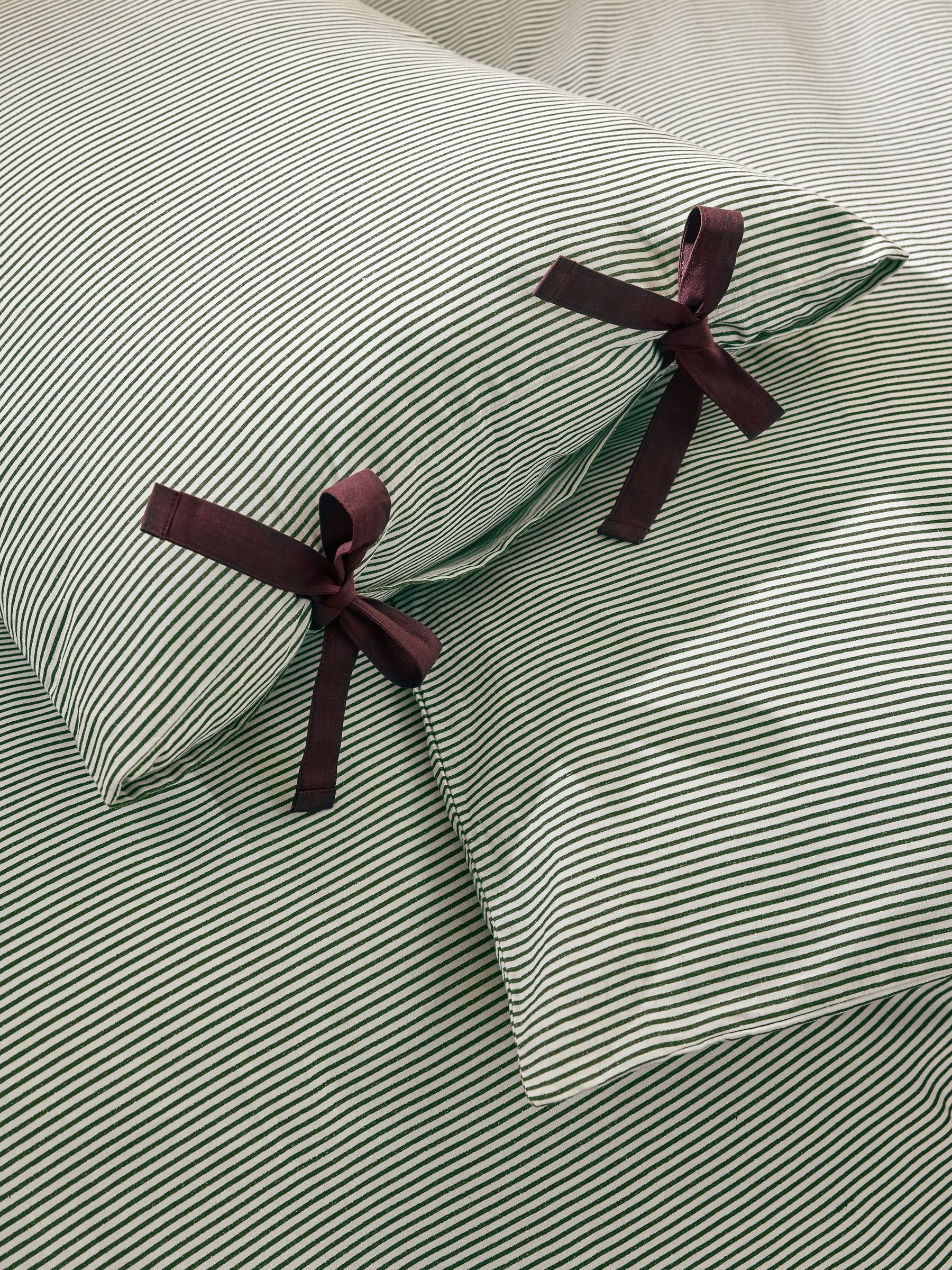 Ansel Stripe 100% Cotton Duvet Cover and Pillowcase Set in Green
