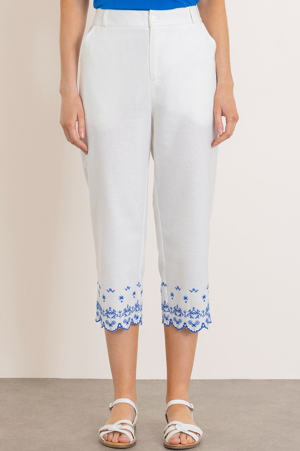 Klass. Embroidered Cropped Trousers