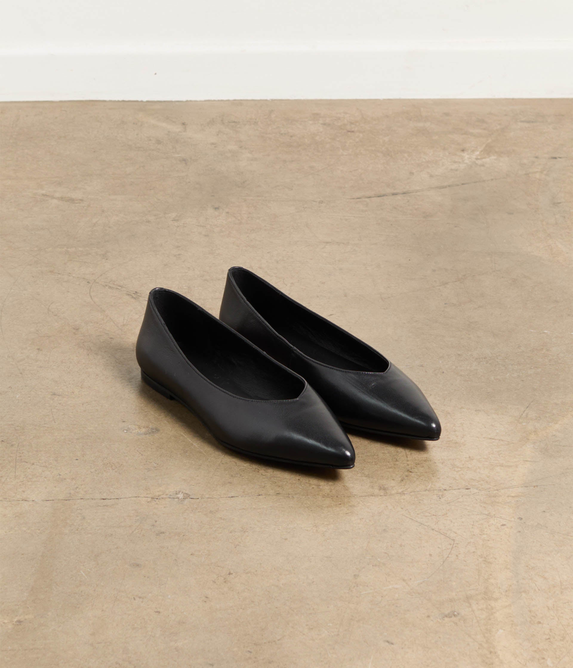 Ballerines en cuir noir Perle