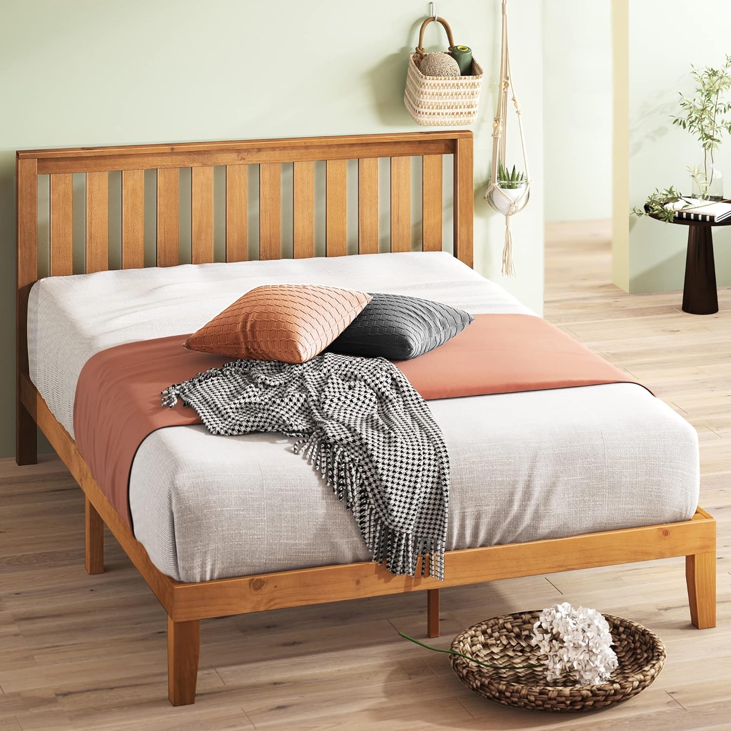 Zinus Alexia Wood Platform Bed Frame with headboard, Solid Wood Foundation with Wood Slat Support, No Box Spring Needed, Easy Assembly, Rustic Pine, Queen