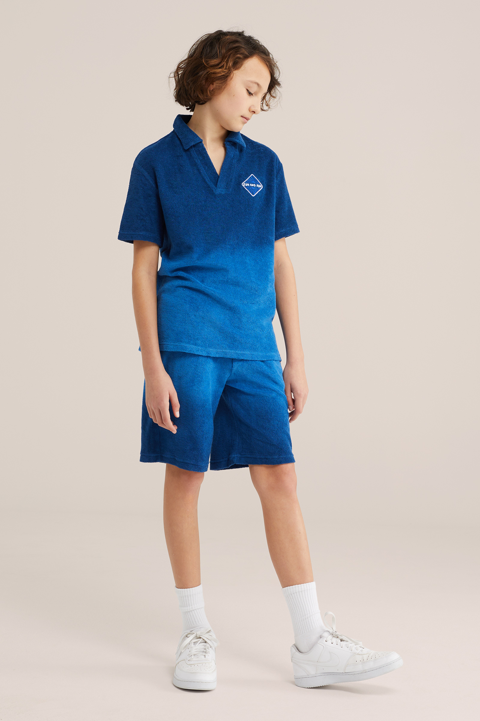 Jongens regular fit sweatshort van badstof met embroidery