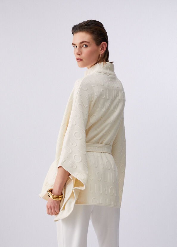Poncho con cintura