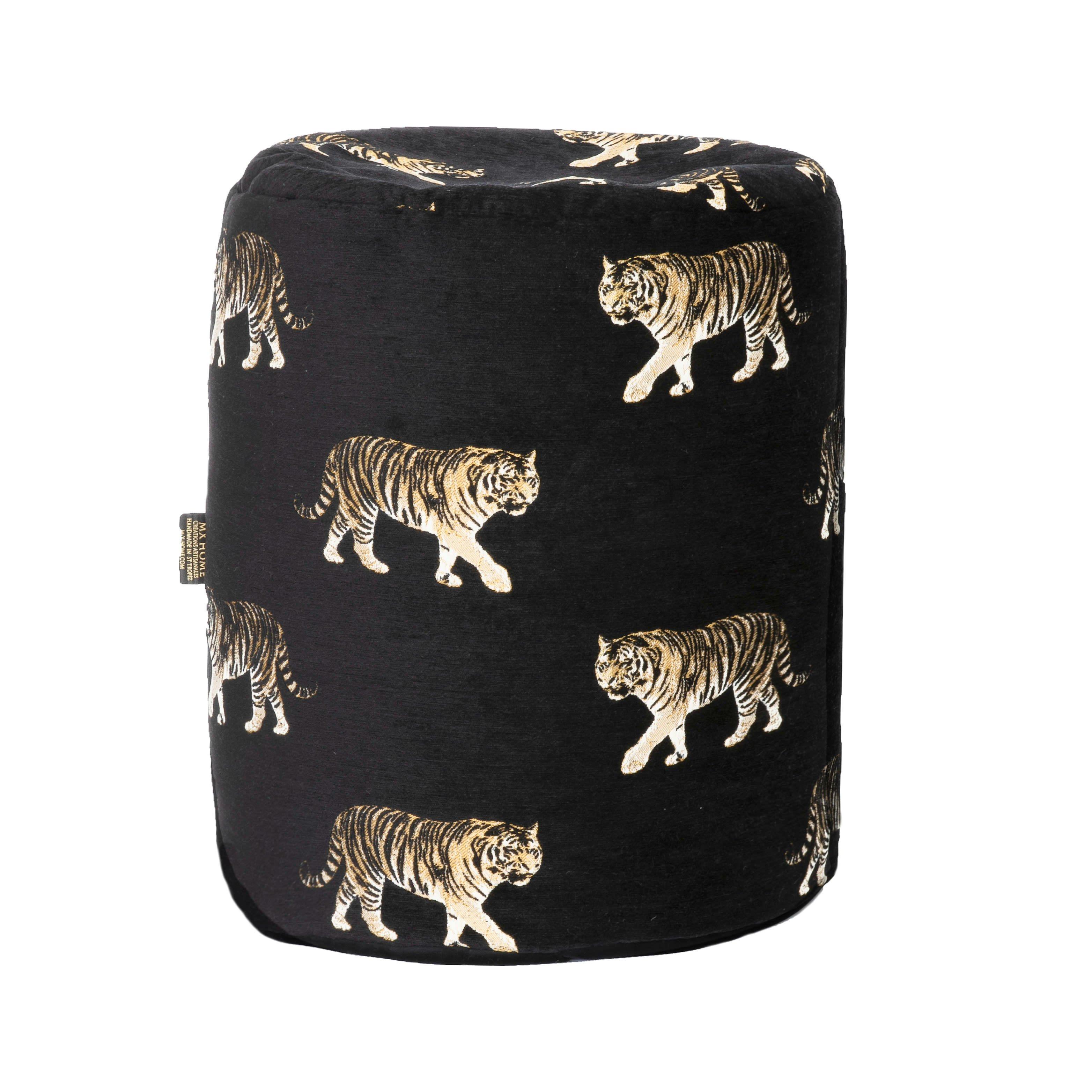 - Pouf en velours noir avec tigres brodées