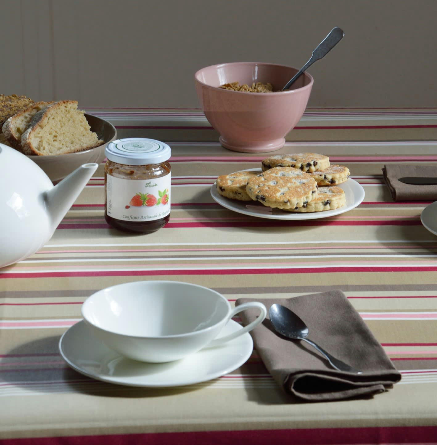 RAYURE - Nappe enduite rectangle 160 x 300 cm taupe