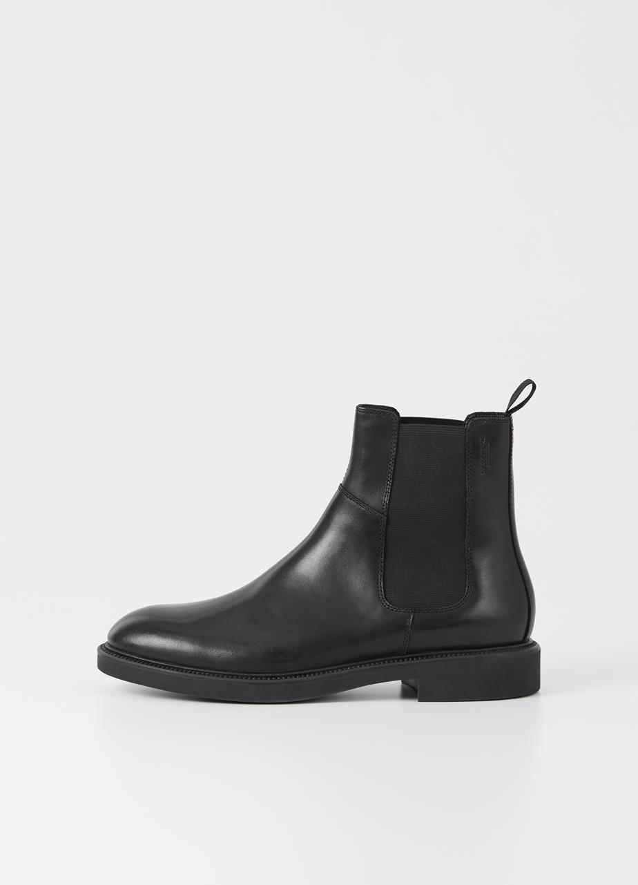 Alex M Boots