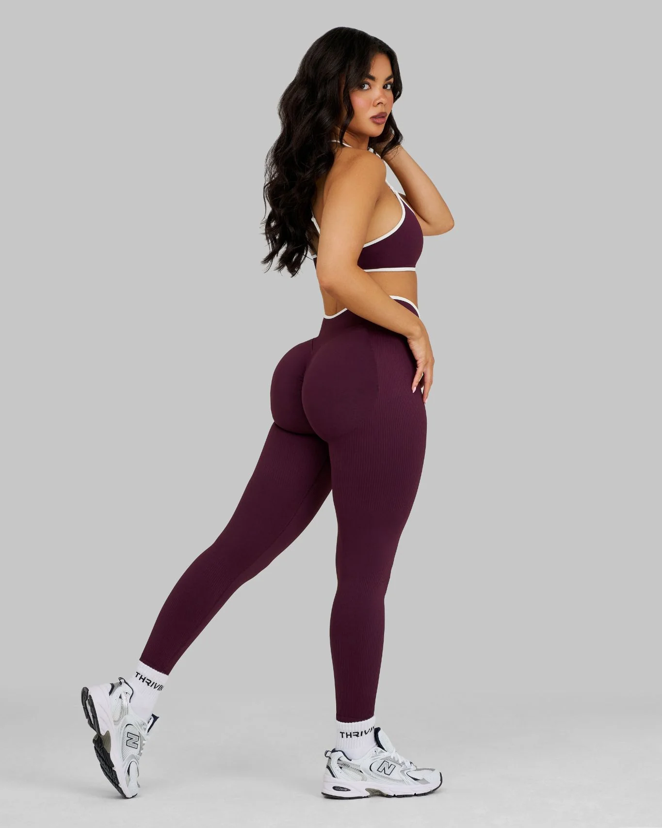 Outline V-Waist Leggings | Winter Plum