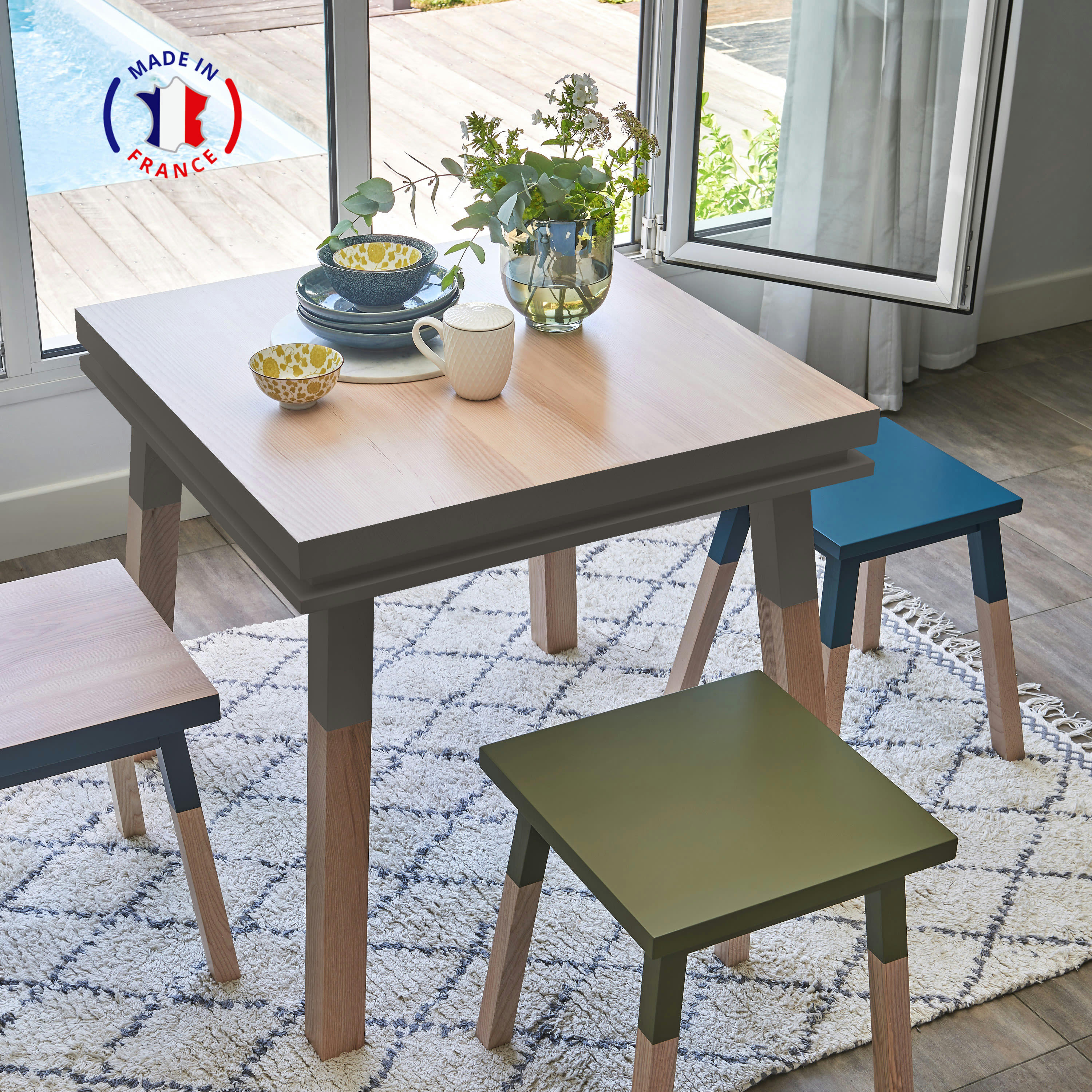 EGEE - Table de cuisine carrée avec tiroir 80 cm, 100% frêne massif