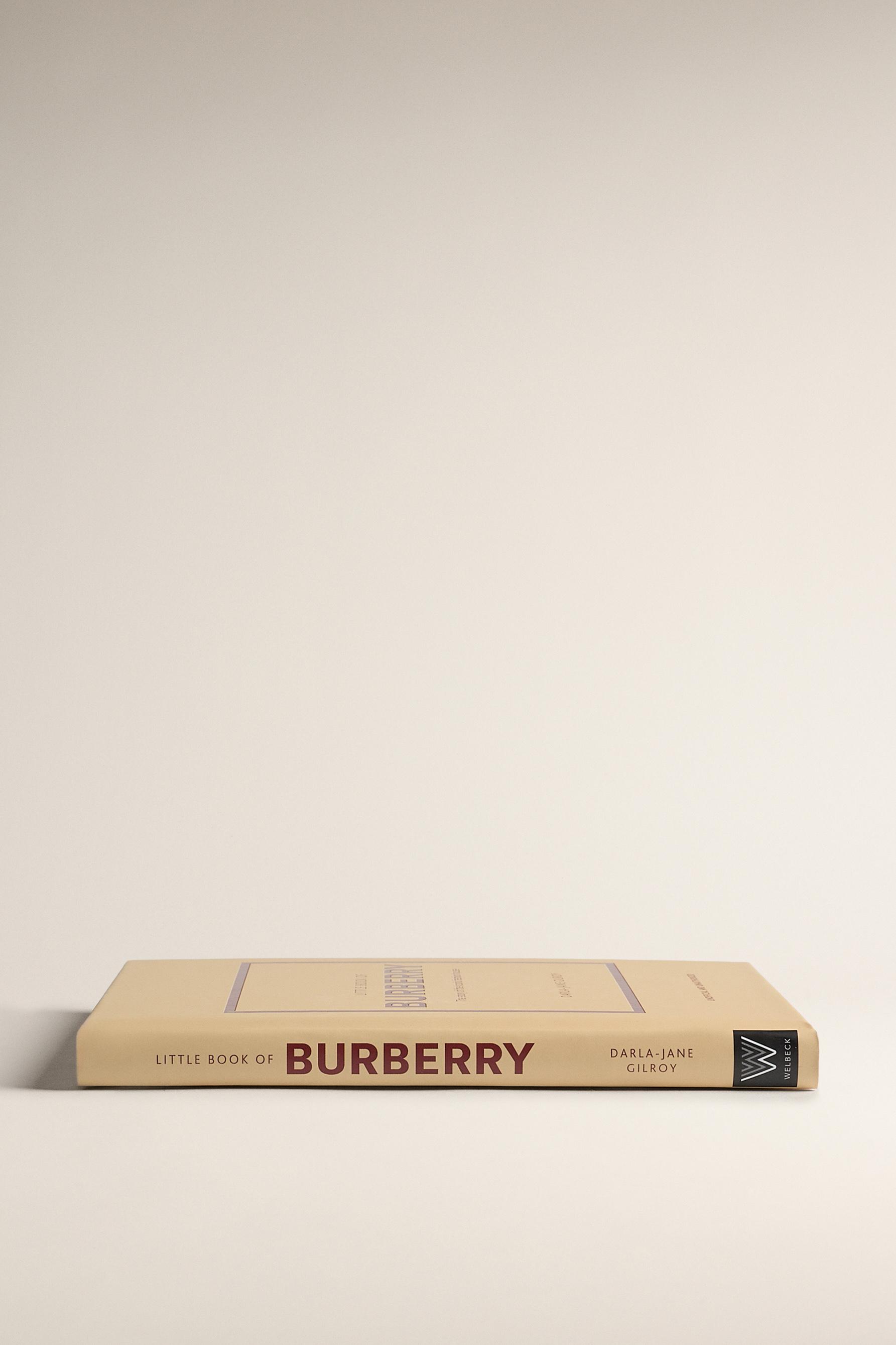 Libro Little Book Burberry
