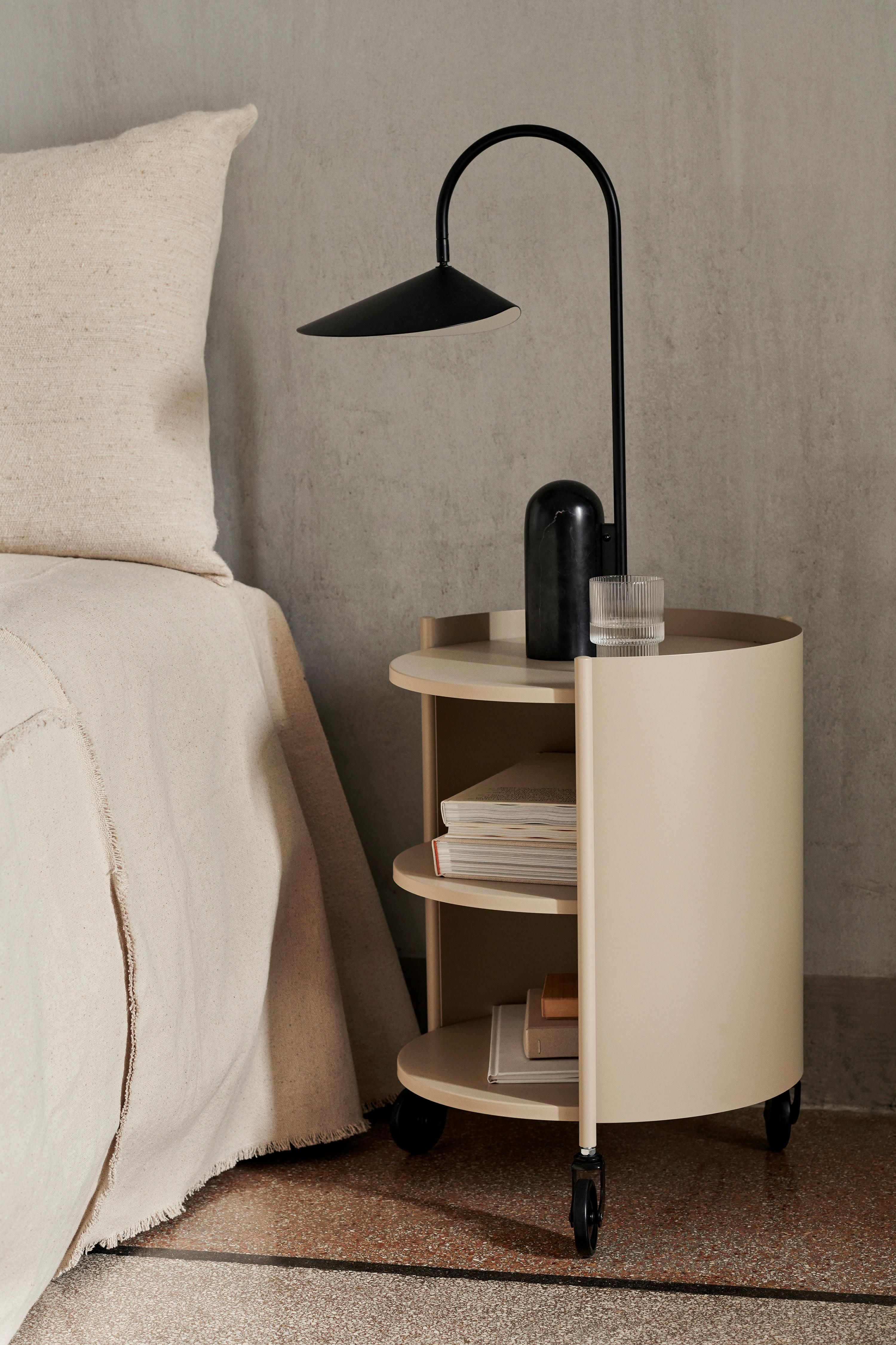 Große Tischlampe Arum mit Marmorfuß, verstellbar