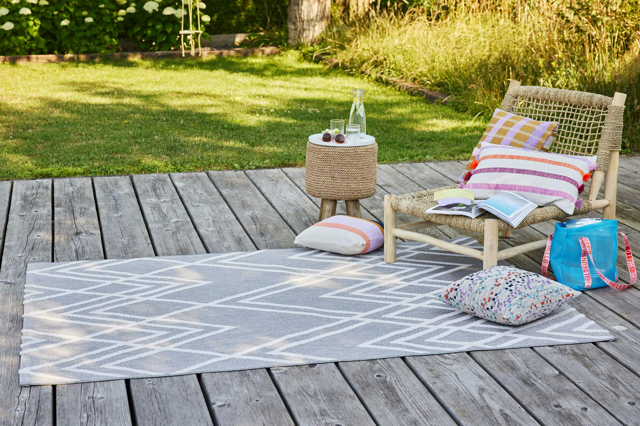 RAVE - Tapis intérieur/extérieur graphique à relief gris et blanc 120x170