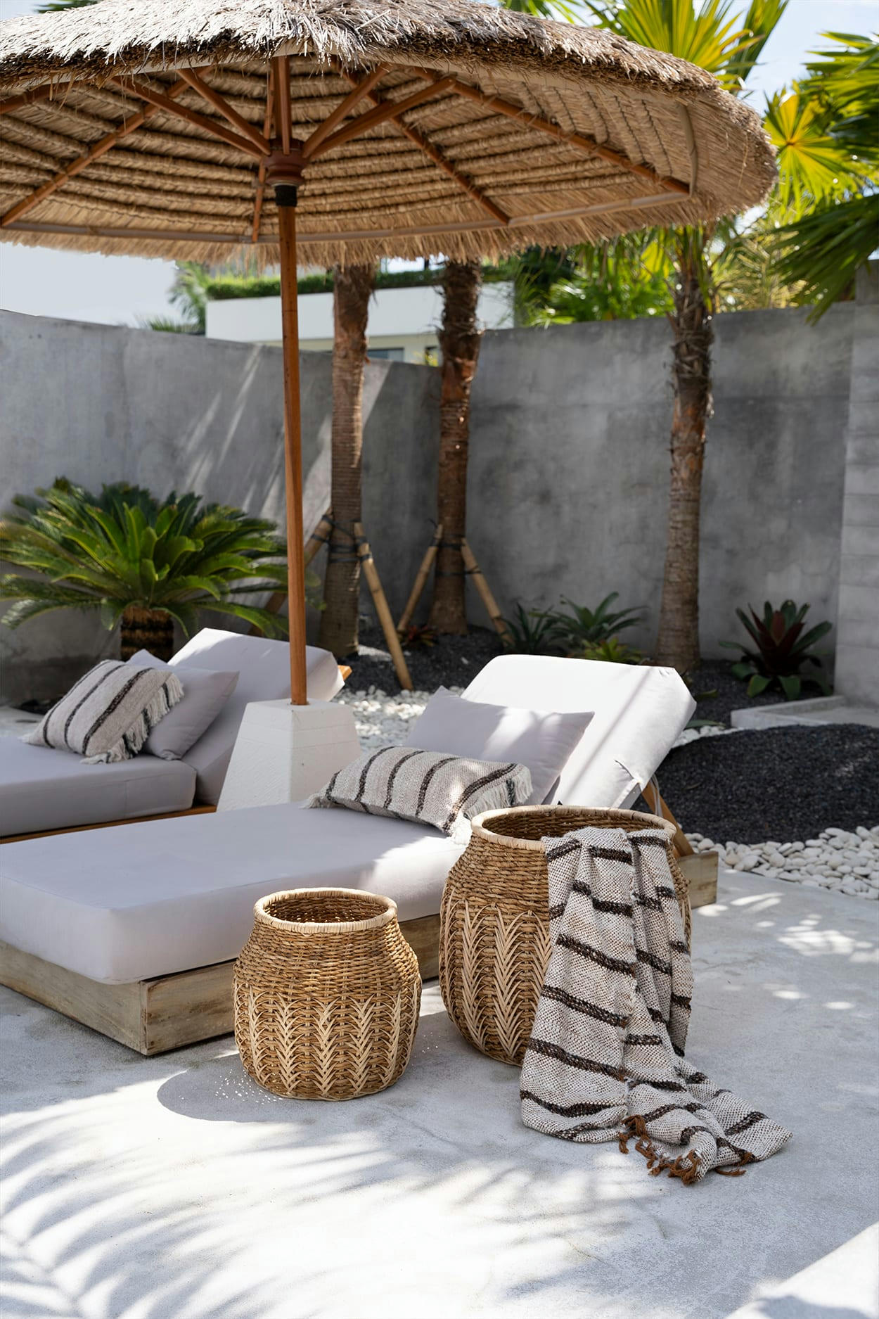 GEE - Coussin en coton blanc noir 40x40