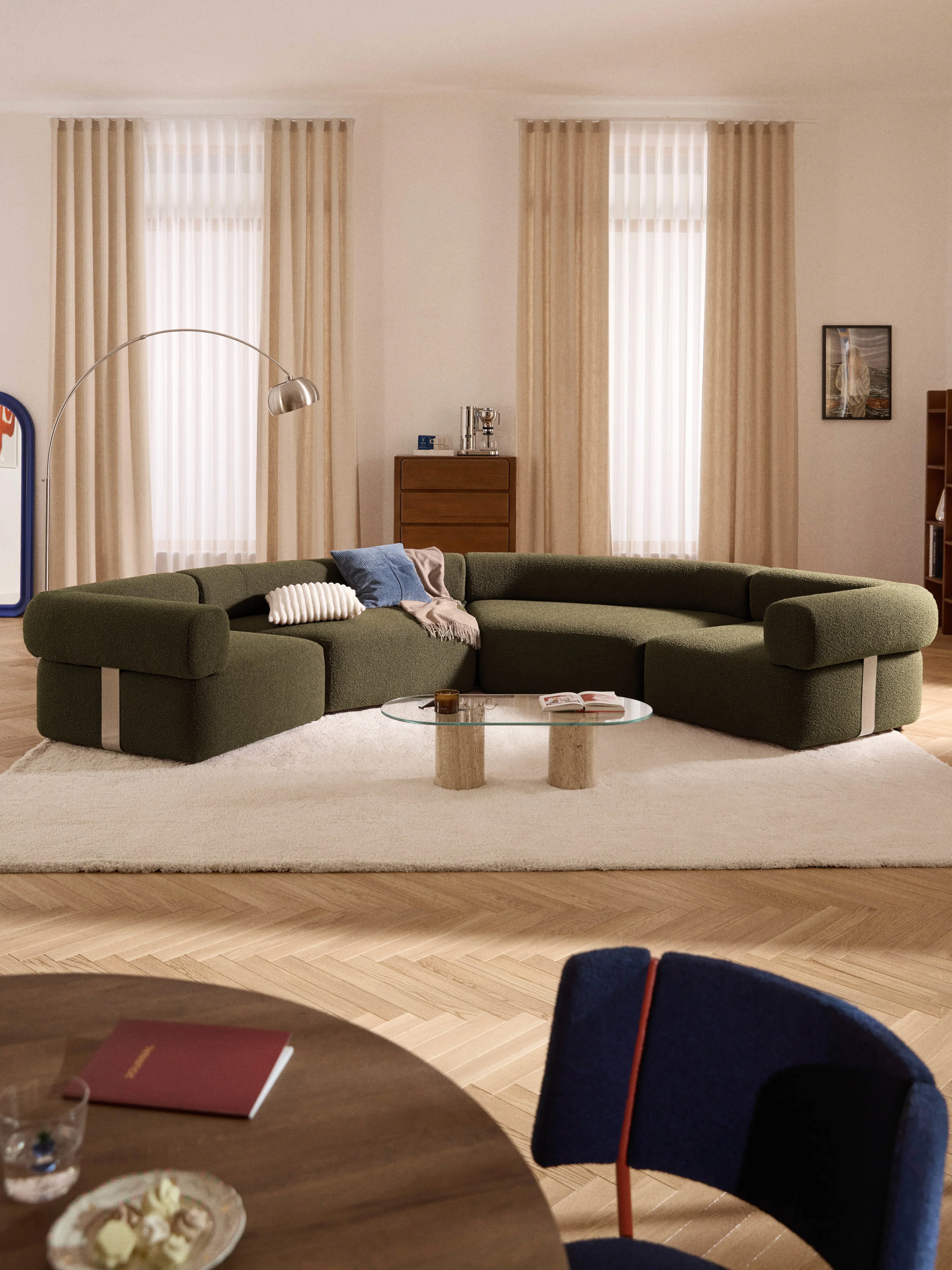 Großes modulares Bouclé-Sofa Anton