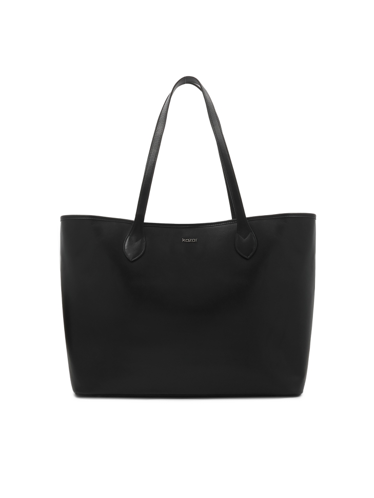 Capacious black shoulder bag