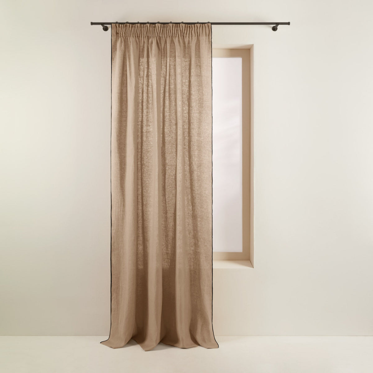 Madura Gordijn Carlina zandhommel en zwarte hommel 135x350 cm