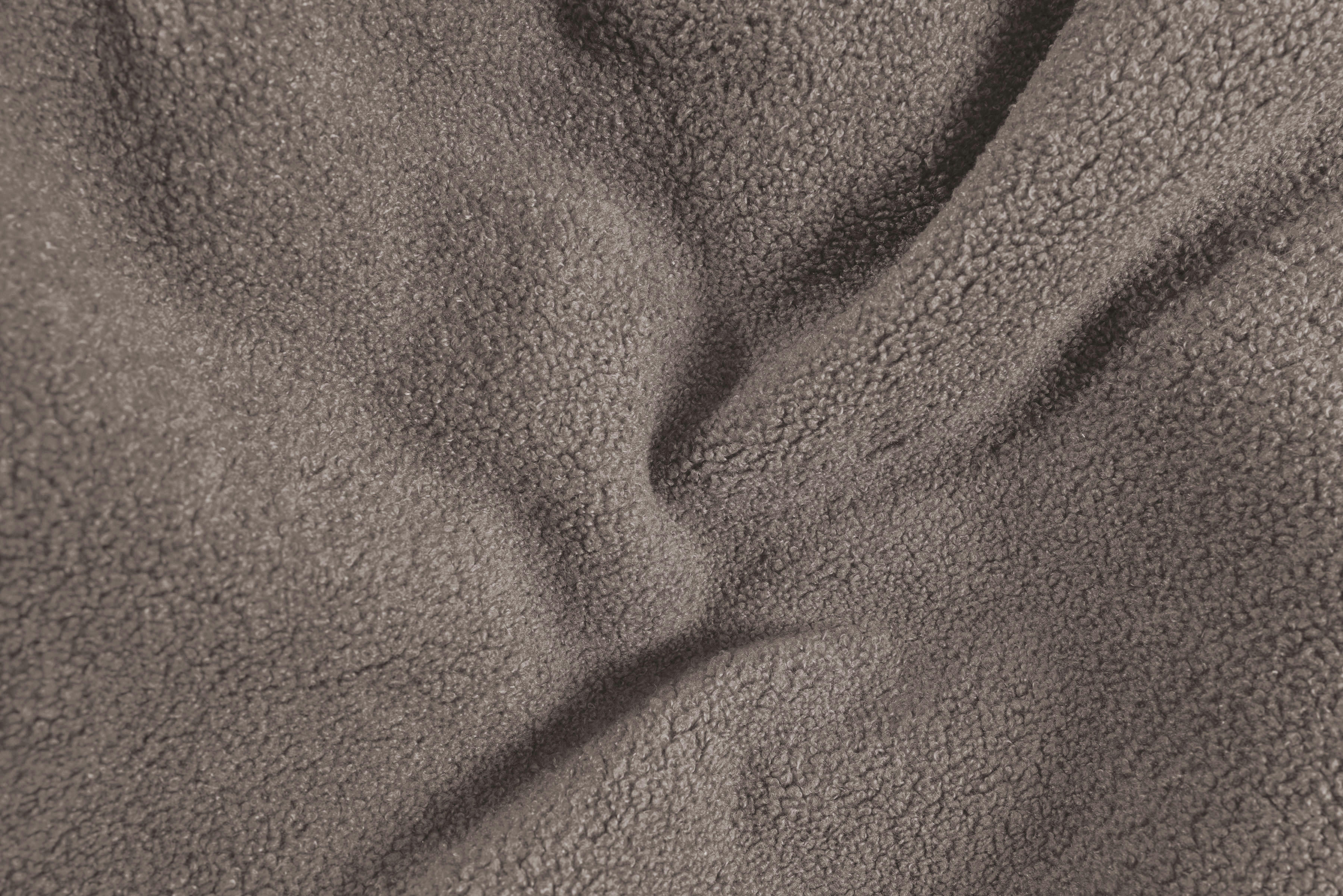 WOOLY - Pouf repose pied carré fourrure douce taupe 55x65x35cm