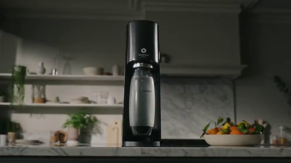 SodaStream E-Terra One Touch Sparkling Water Maker, Cordless, Black