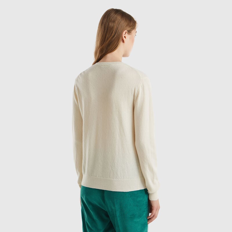 Cream crew neck sweater in Merino wool