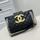 Chanel Vintage large double c