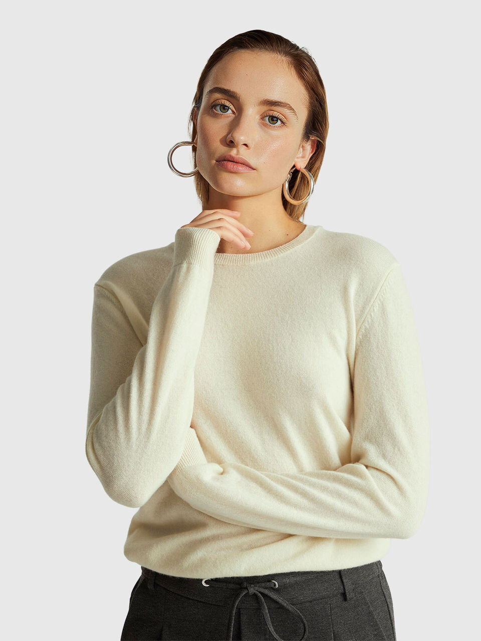 Cream crew neck sweater in pure Merino wool