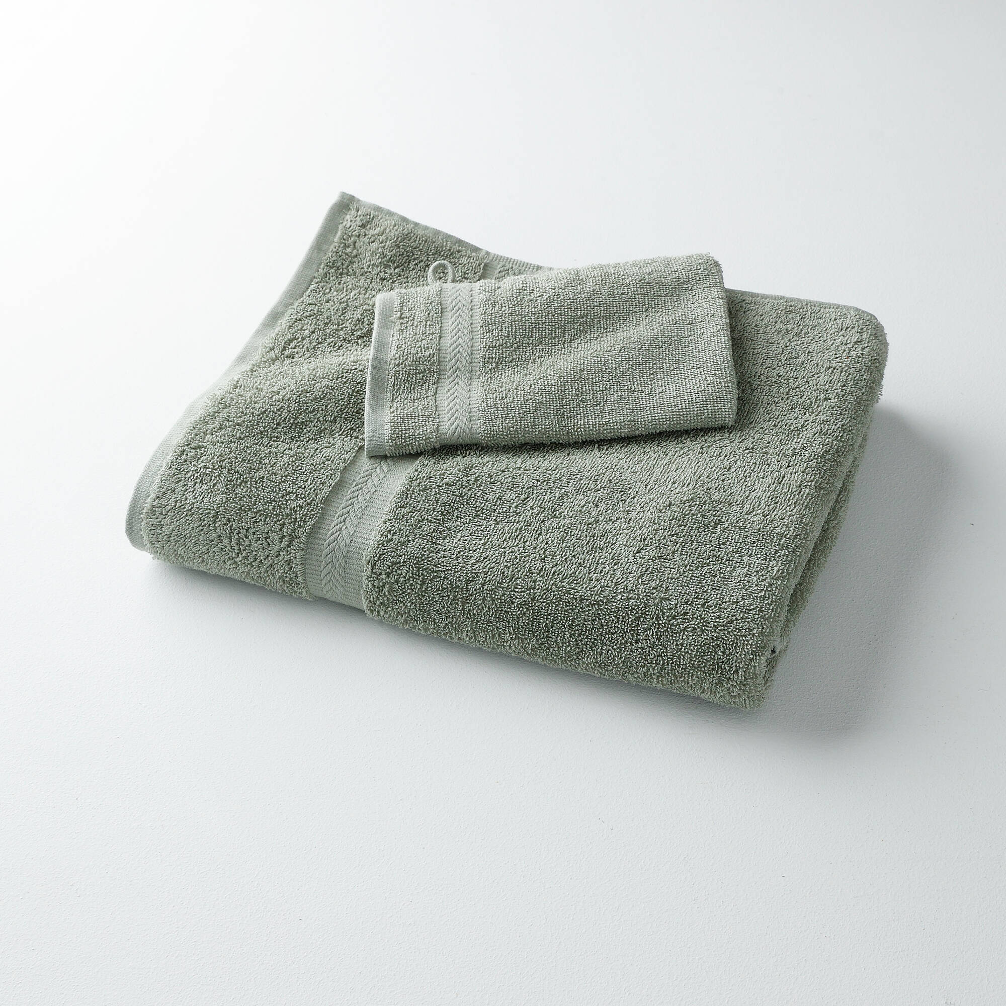 Collection serviettes de bain unies 420 g/m2 confort moelleux