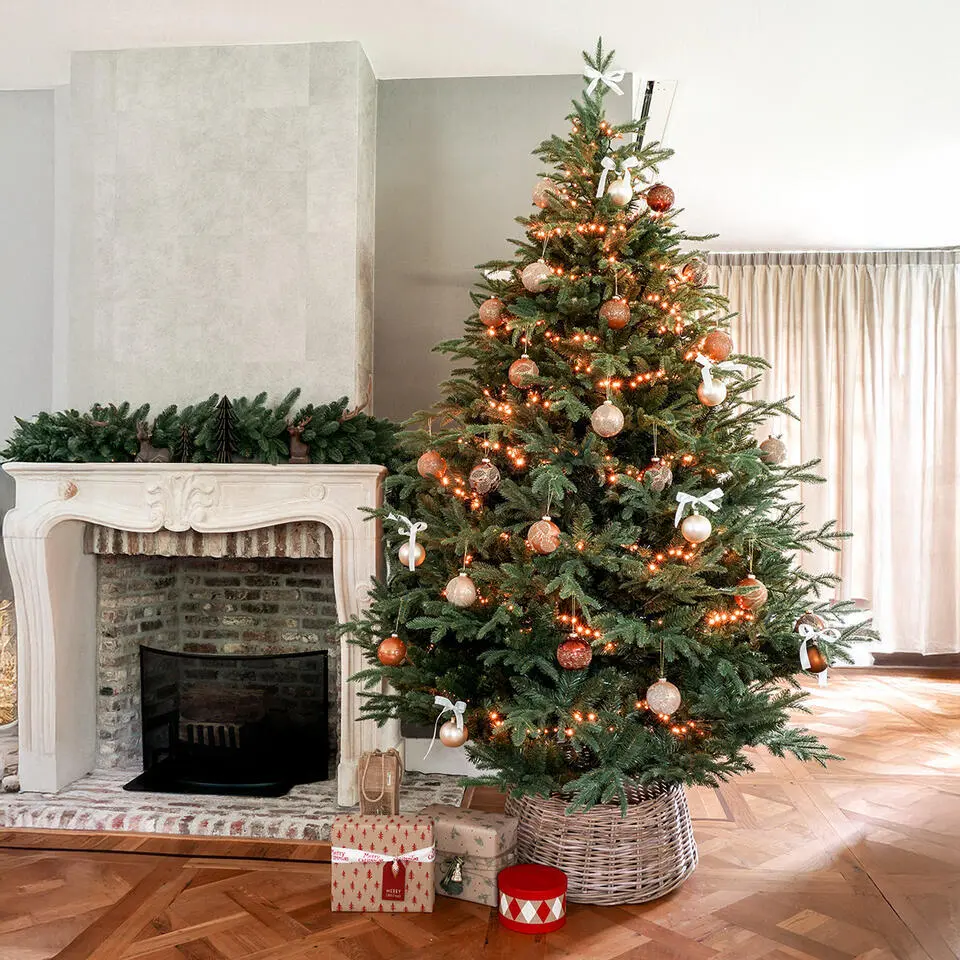 Little Grove Servische Spar Kunstkerstboom - &Oslash;117x180 cm