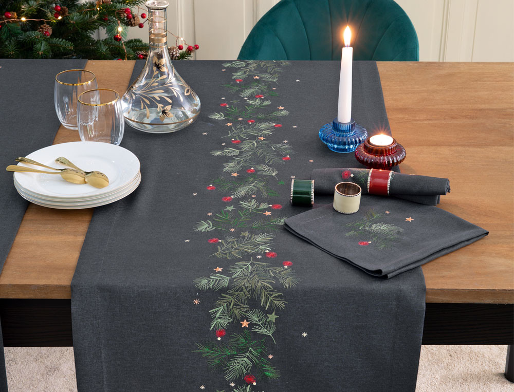 Chemin de tableCimes de pin