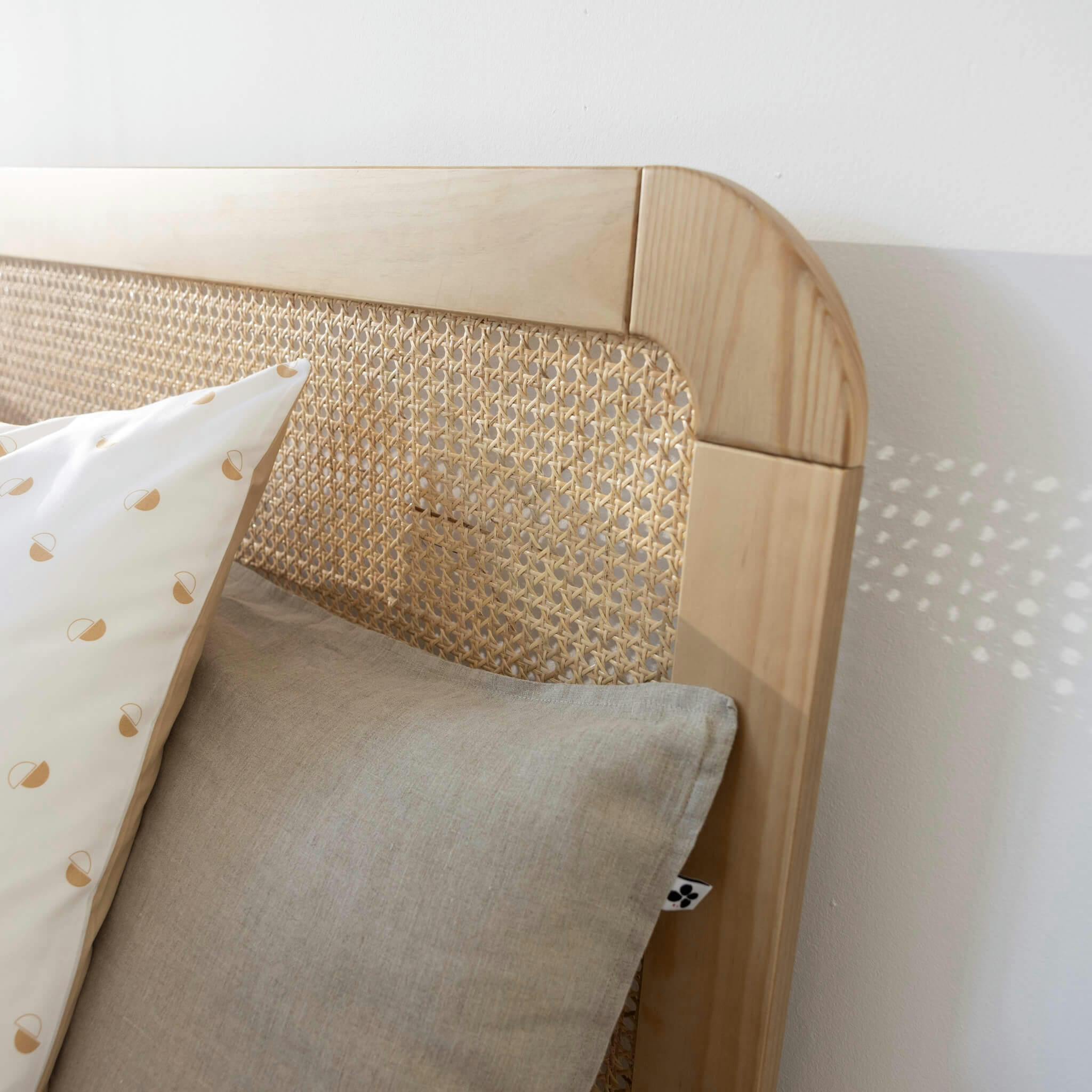 - Tête de lit en cannage et bois naturel 140cm