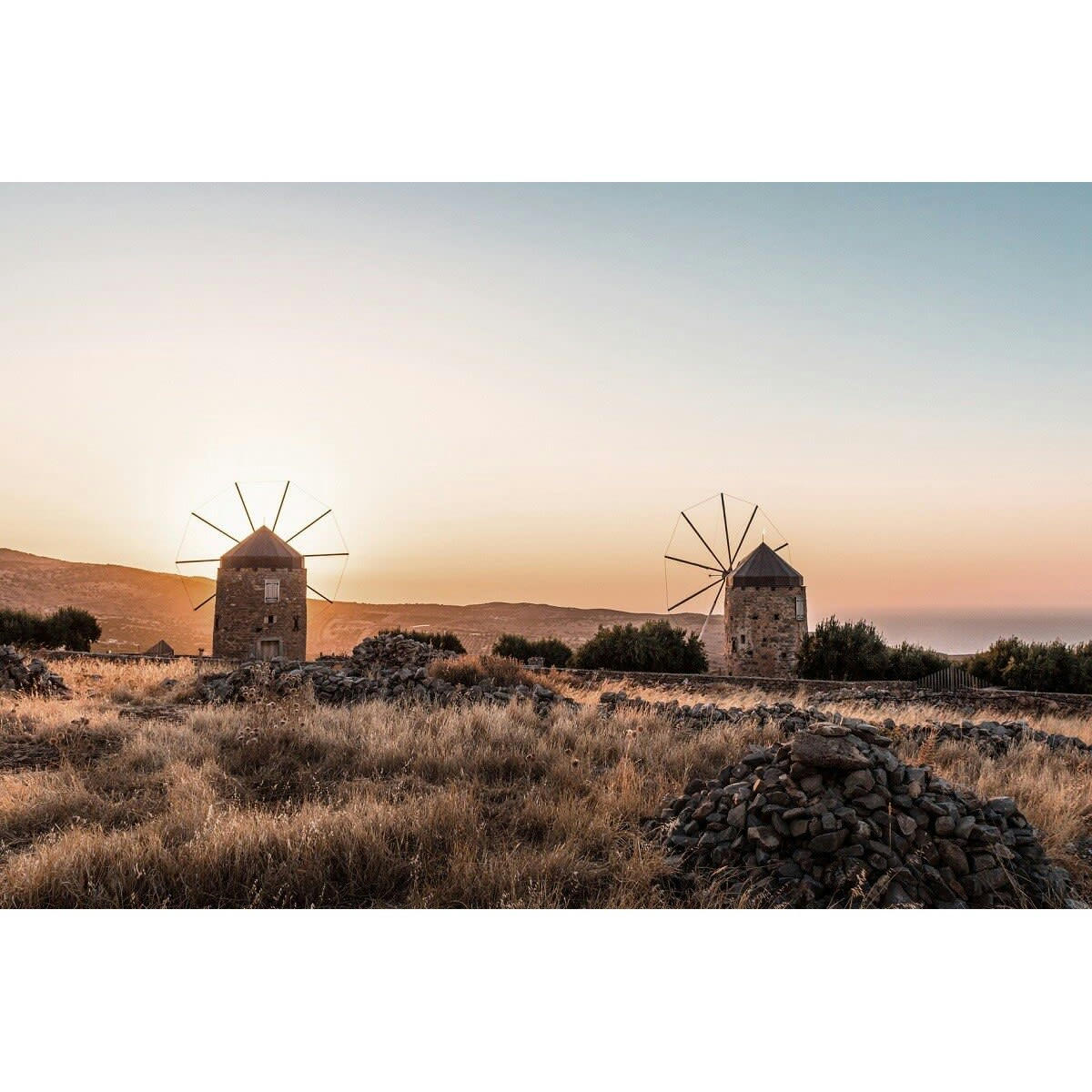 GRANDS ESPACES - Tableau sur verre moulins des champs 45x65 cm