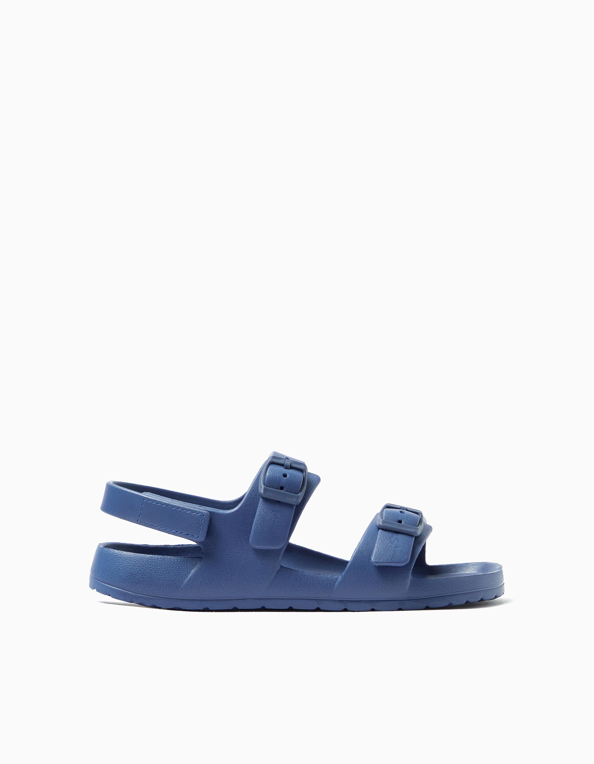 Sand&aacute;lias, Menino, Azul