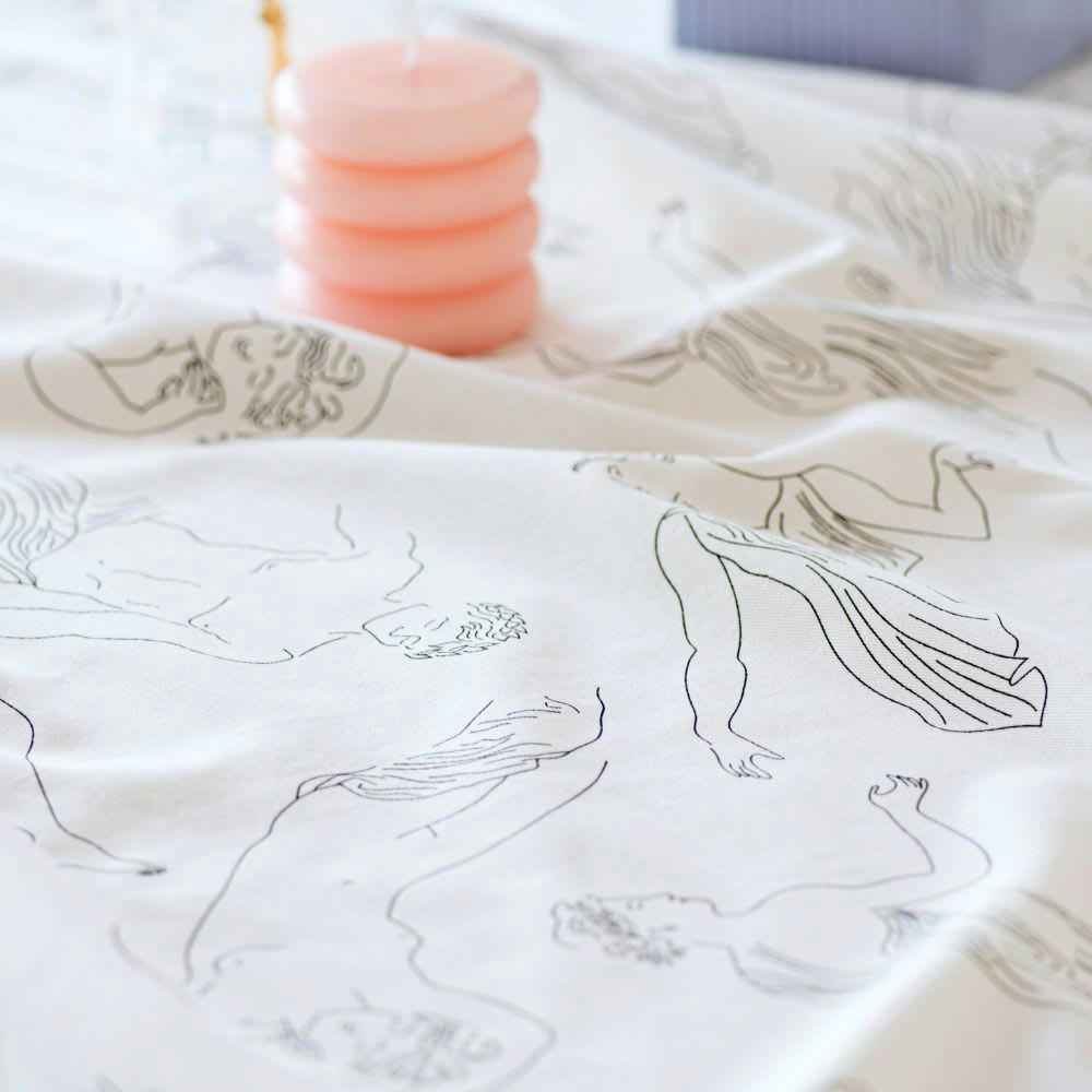 ALSOS - Nappe en coton biologique écru imprimé dieux et déesses grecs noirs 150x250