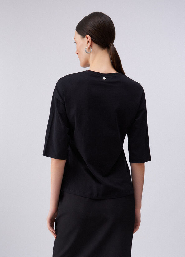 T-shirt con applicazioni