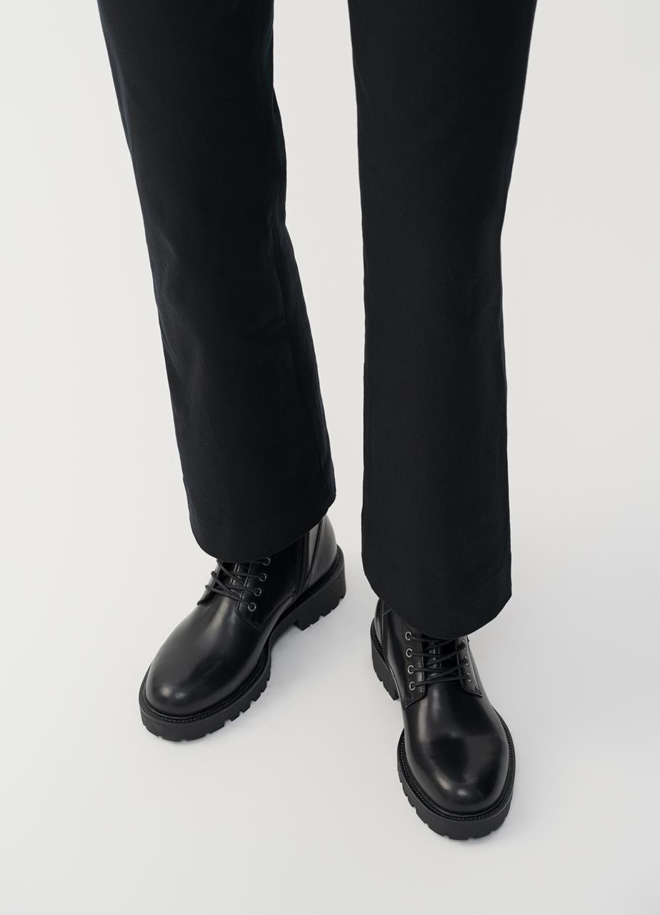 Kenova Boots