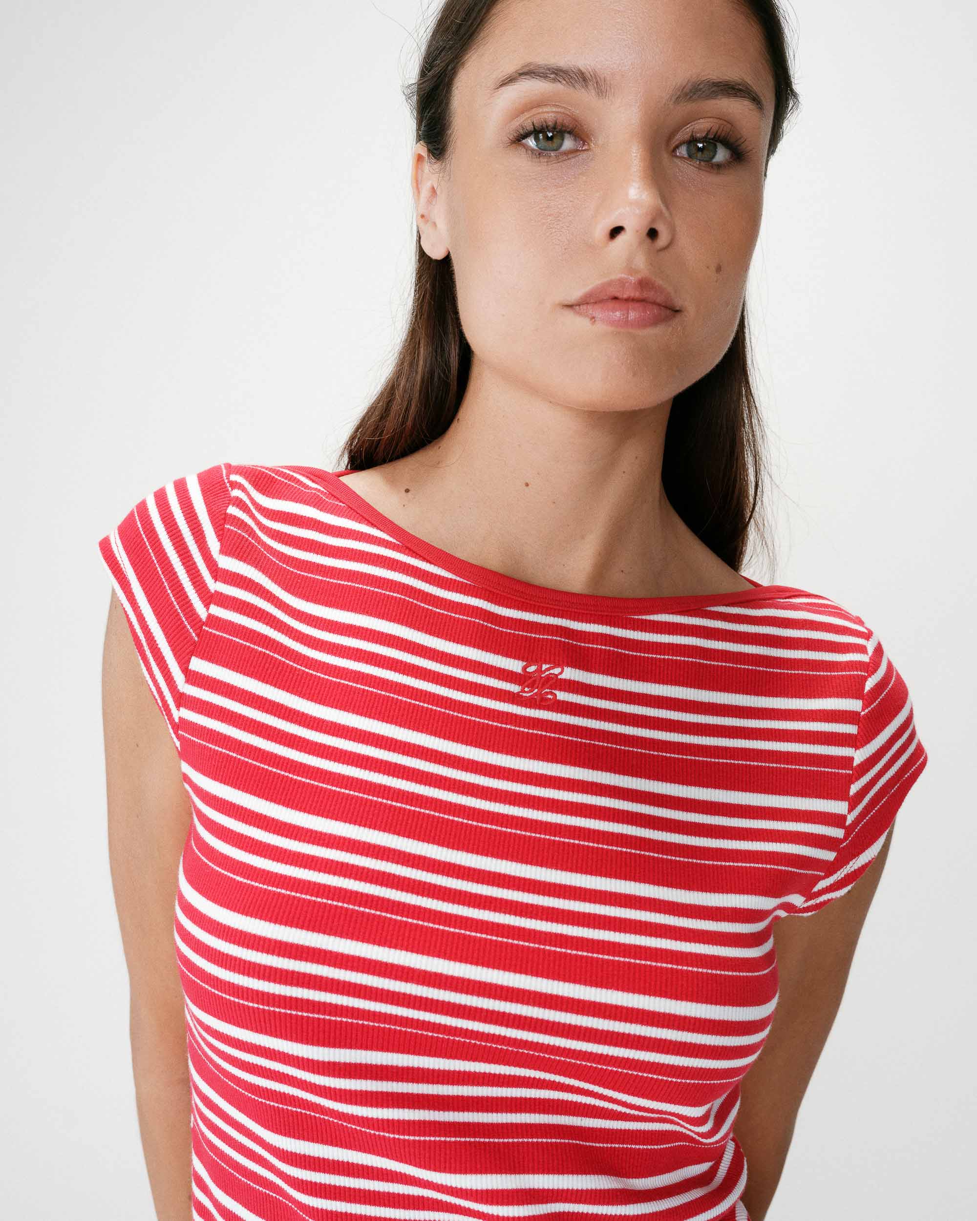 T-shirt col bateau ajusté à rayures rouge Wake