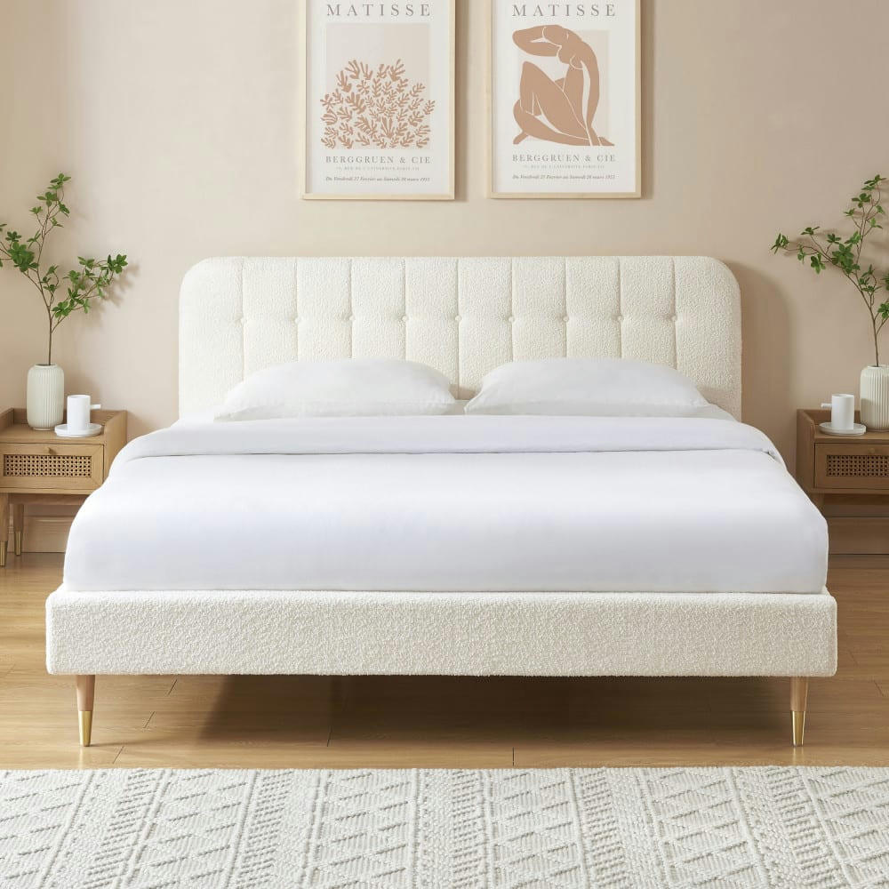 TORGO - Lit matelassé en tissu bouclette pieds bois clair 180x200cm ecru