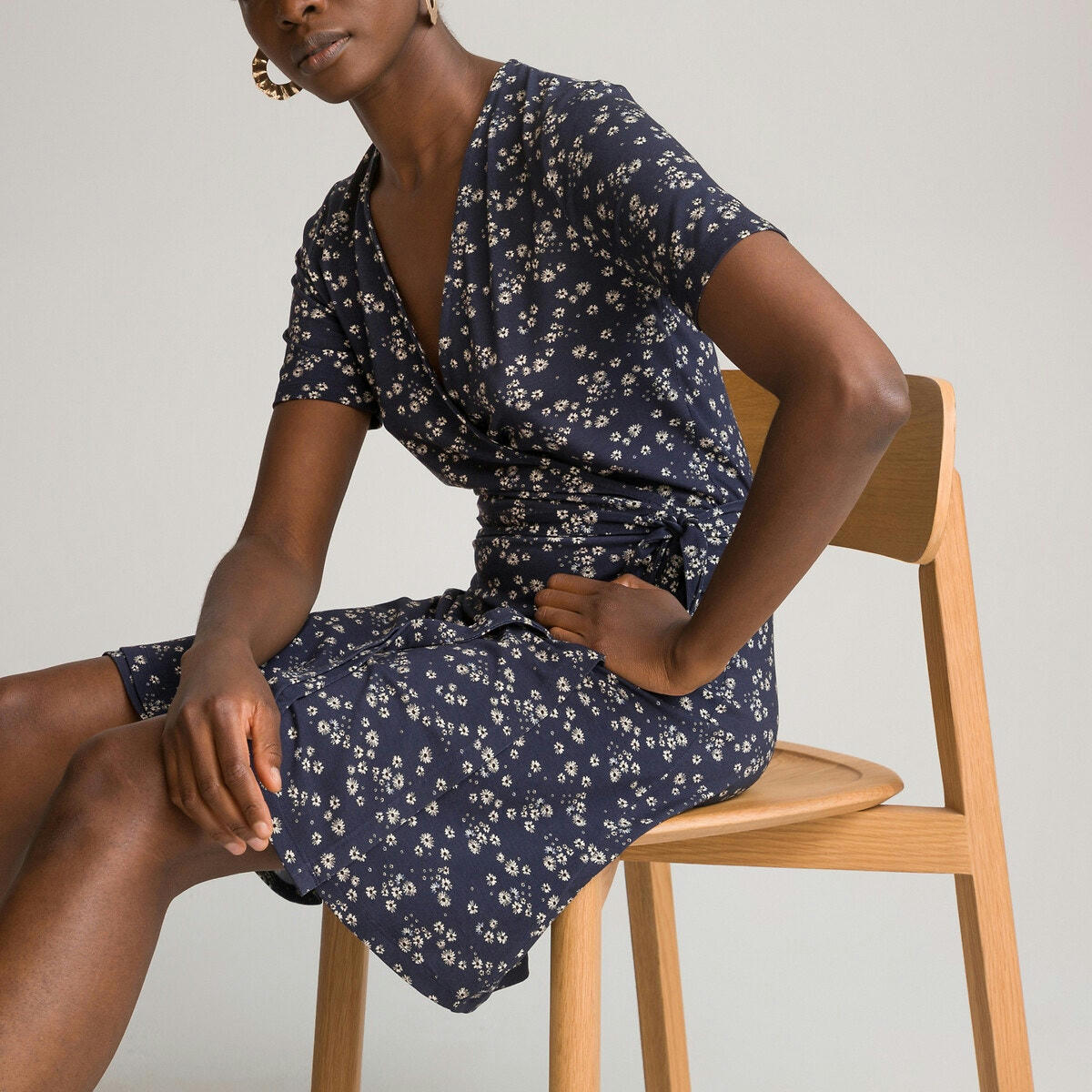 Robe cache-cœur courte, en maille jersey