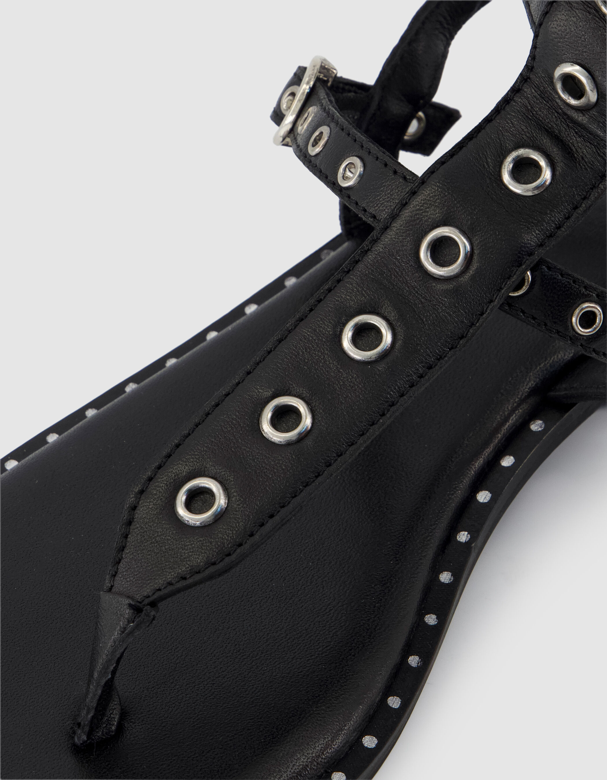 Sandales spartiates noires plates cuir Femme