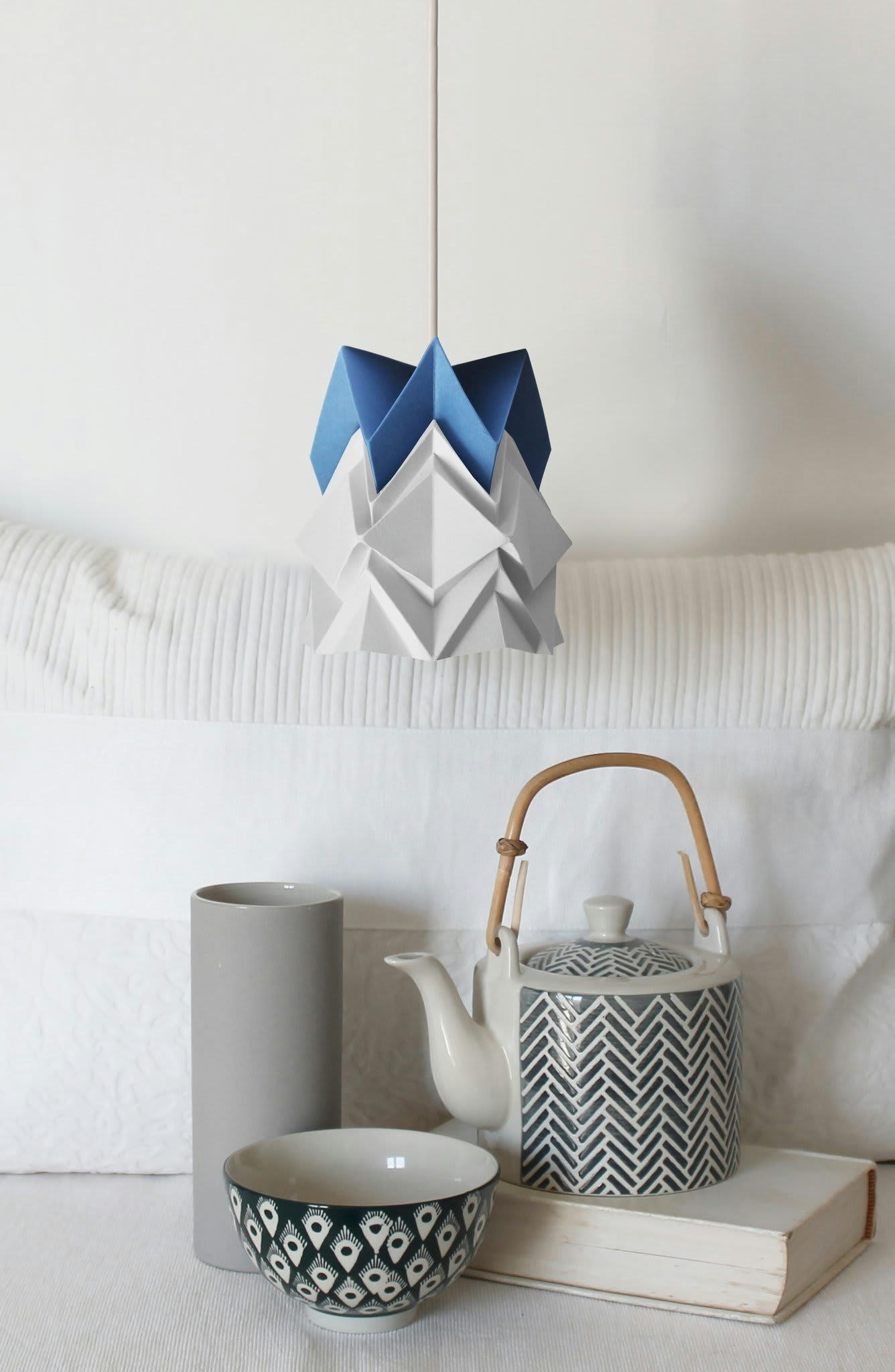 MOKUZAI - Applique en bois et petite suspension origami en papier