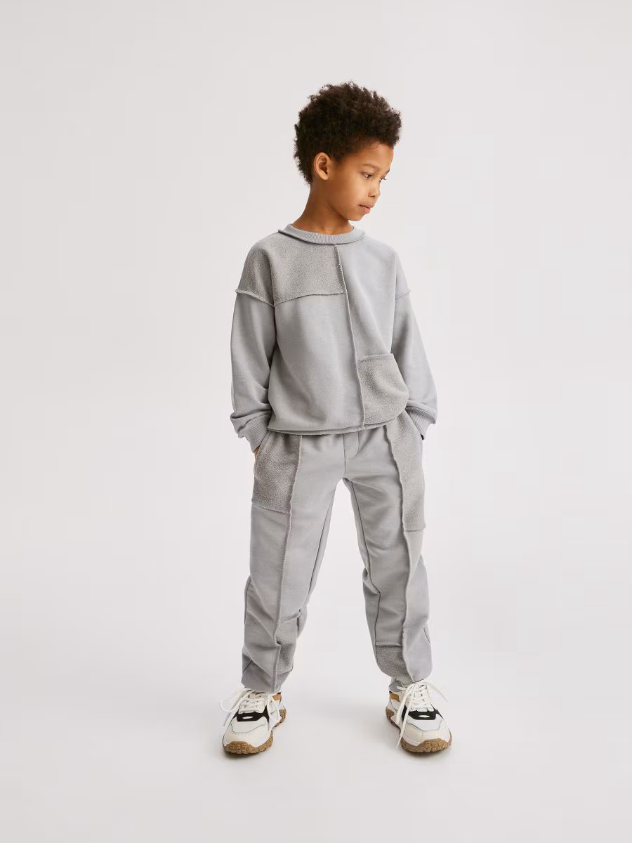 Sweat Joggers With Stitching